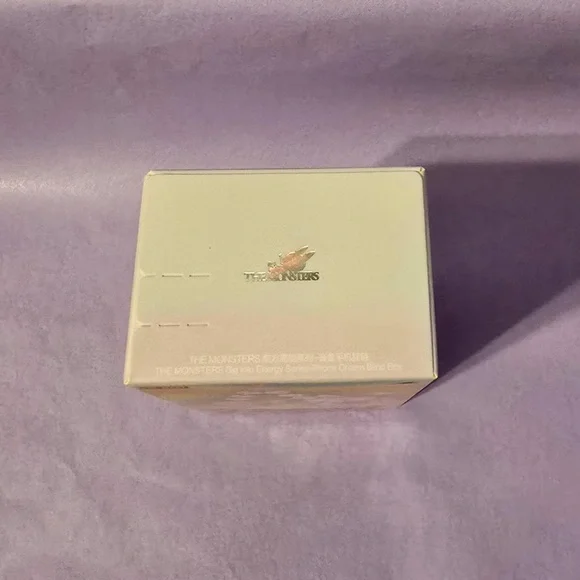 Big Into Energy (BIE) labubu phone charms *Blind Box* - Picture 11 of 11